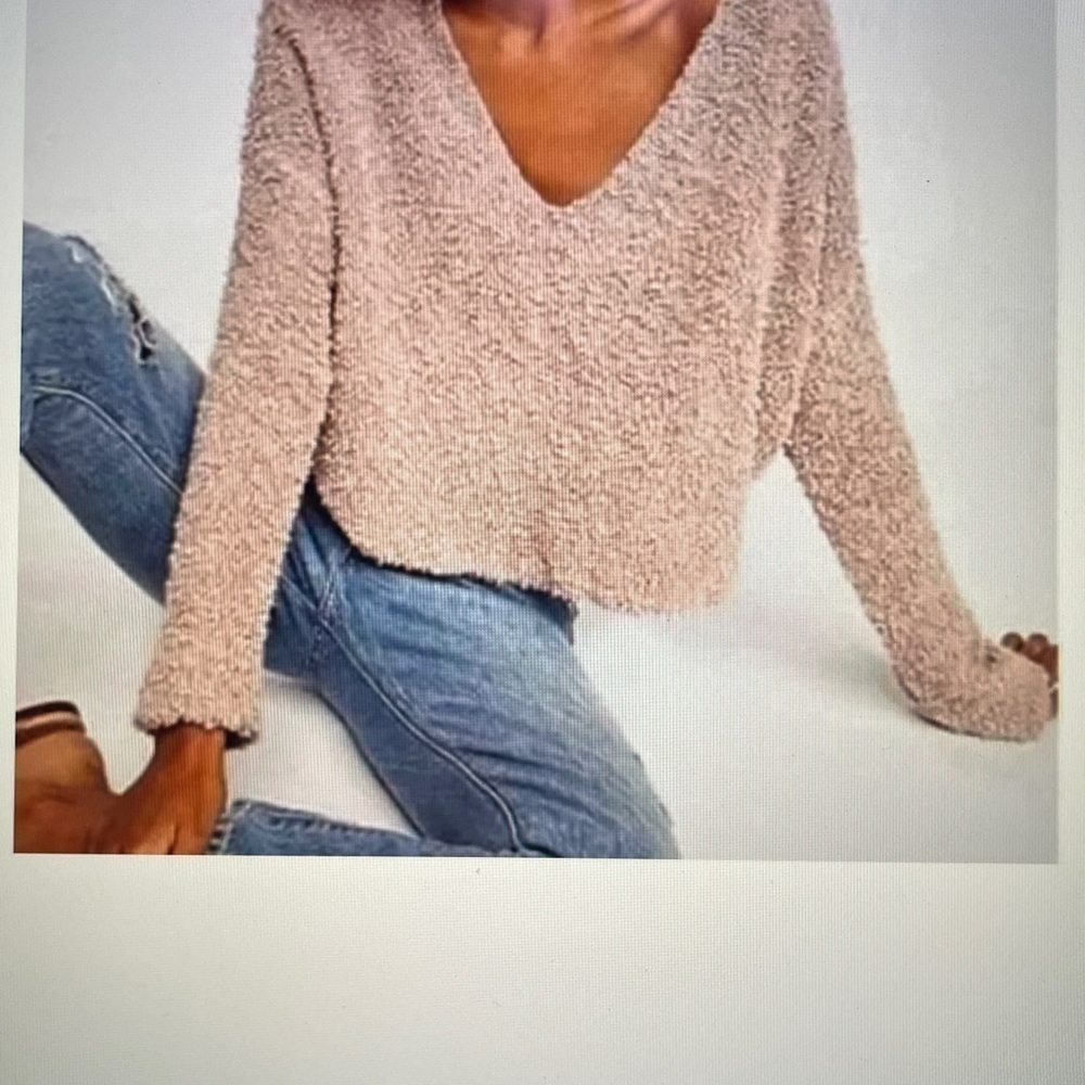 Free People Ivory/Cream Bouclé V Neck Crop Top High Low Hem Boxy Fit Size S - Picture 3 of 14